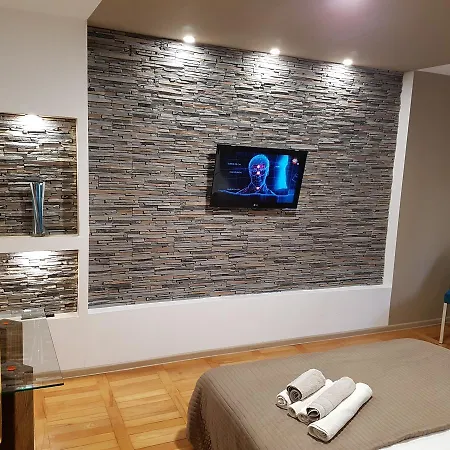 Woodstone * Плоешти