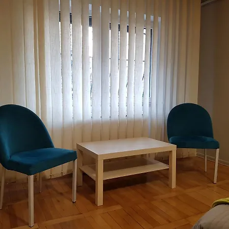 Apartment Woodstone